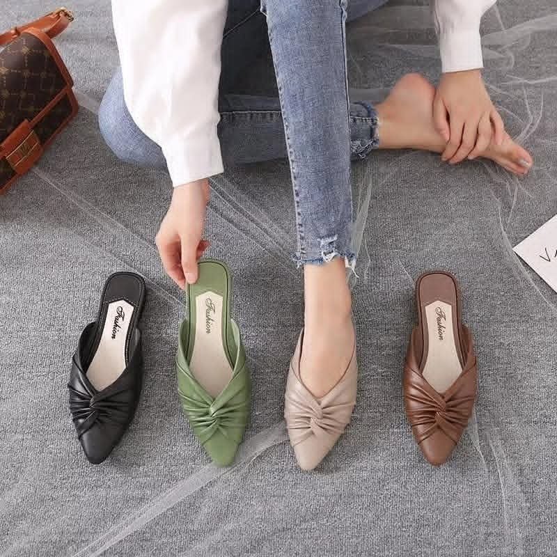 Noom Classic Front-Knot Daily Flat Shoes